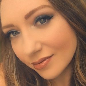 Meet your Posher, Amands